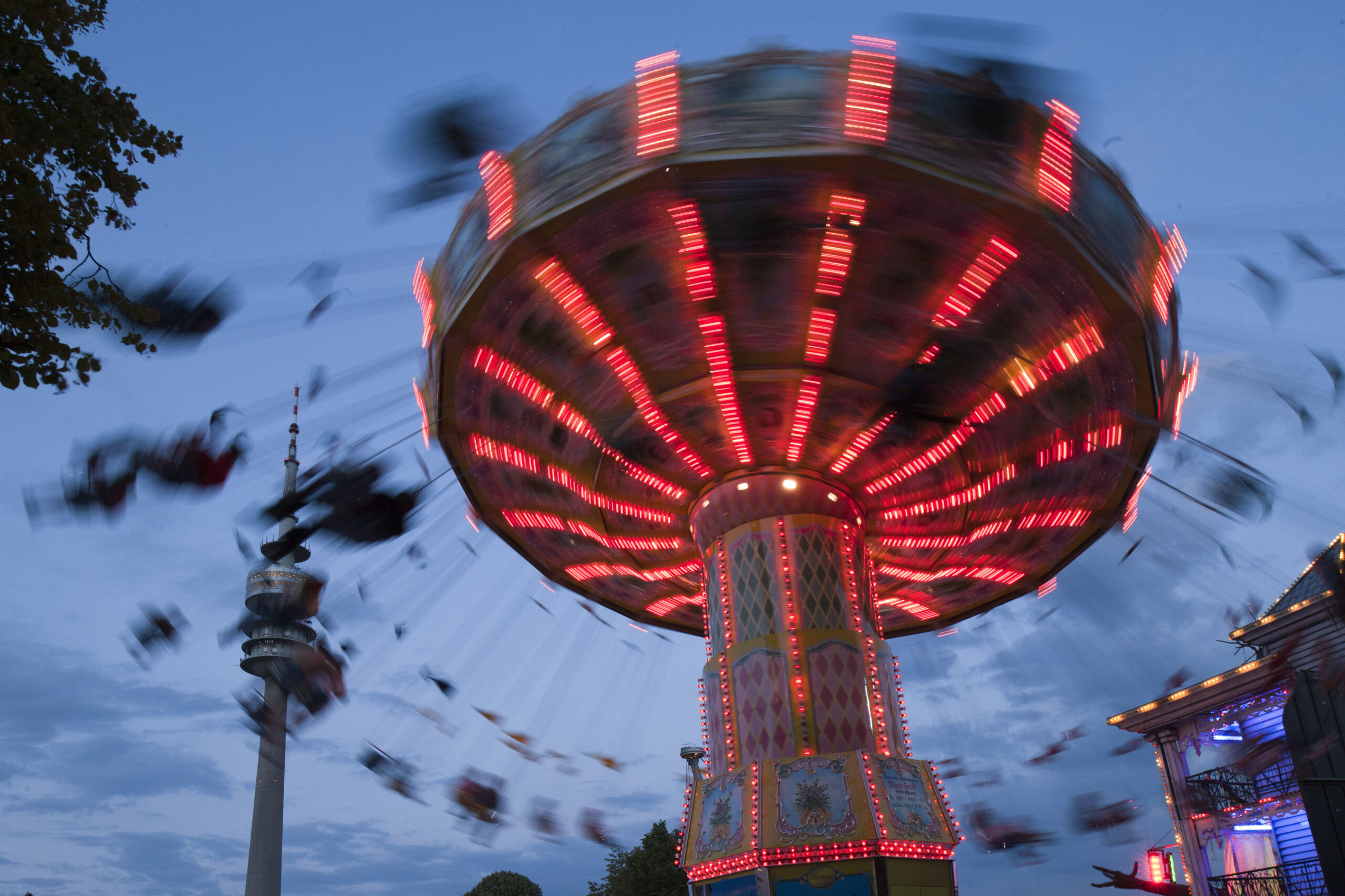 Kettenkarussell beim Sommerfest im Olympiapark