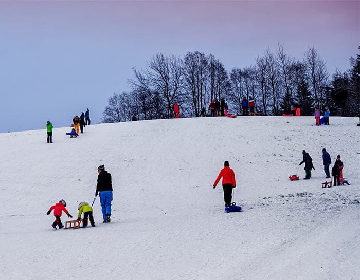 Schlittenfahren und Rodeln in und um München: Ostpark