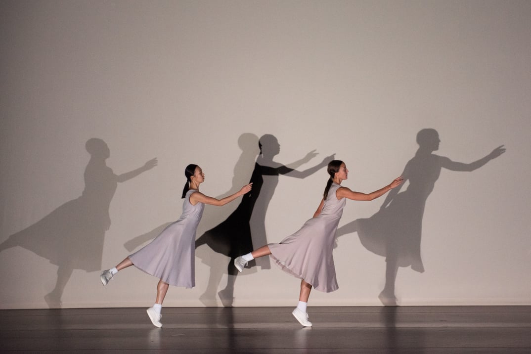 070932_4e966707207fed55eab64aa41638cc130bb7e976_anne-teresa-de-keersmaeker-fase-1-foto-anne-van-aerschot.webp