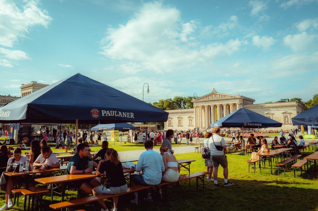 115458_06bef6c2f51a16c62bc7152abcc1f972926aecce_kinoliebesummerfestival-04.webp