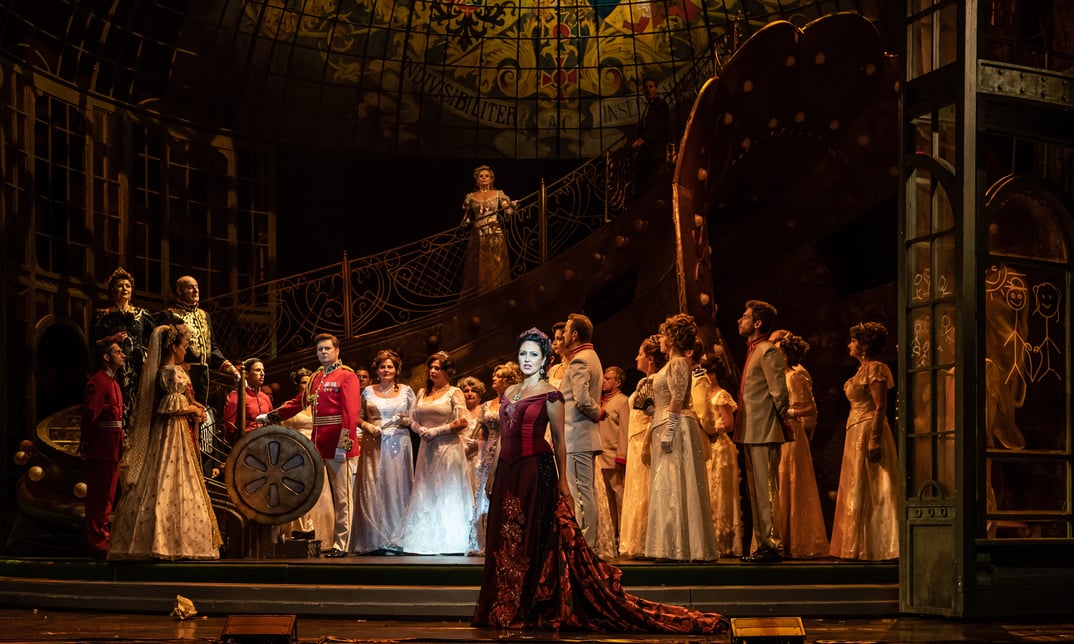 024750_81fe42cd03a4d50a61dccf63c35c2e5579893ec2_csardasfuerstin-deutsches-theater.webp