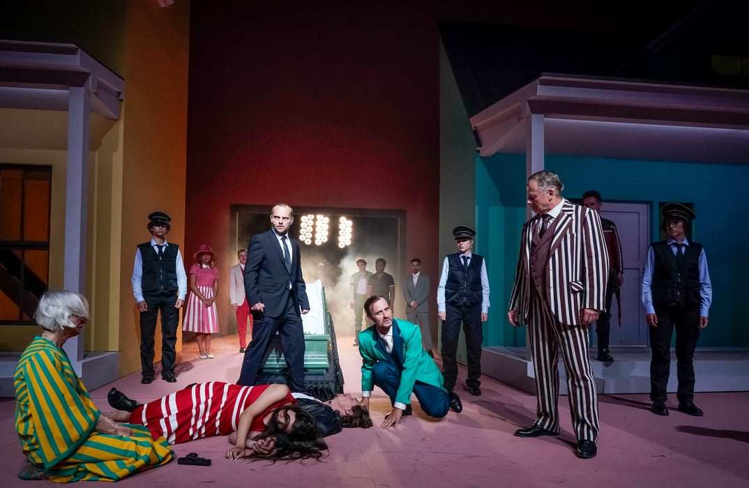 055708_34c0635d1648e1c96b1af3815871ff7edca8c3e9_romeoundjulia-maria-buchwiesereva-norz-martin-guentner-yannick-schaap-frederik-mayet-carsten-lueck-c-arno-declair.webp