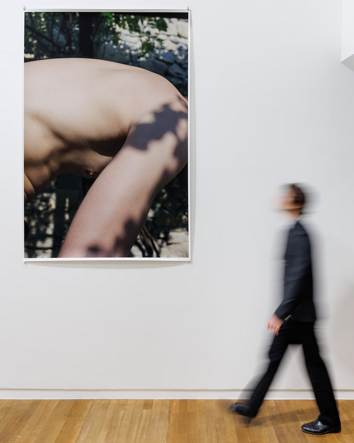 064416_7fbfe0c393846fb91abf297a6127e91bbca0e717_wolfgang-tillmans-espace-louis-vuitton.webp