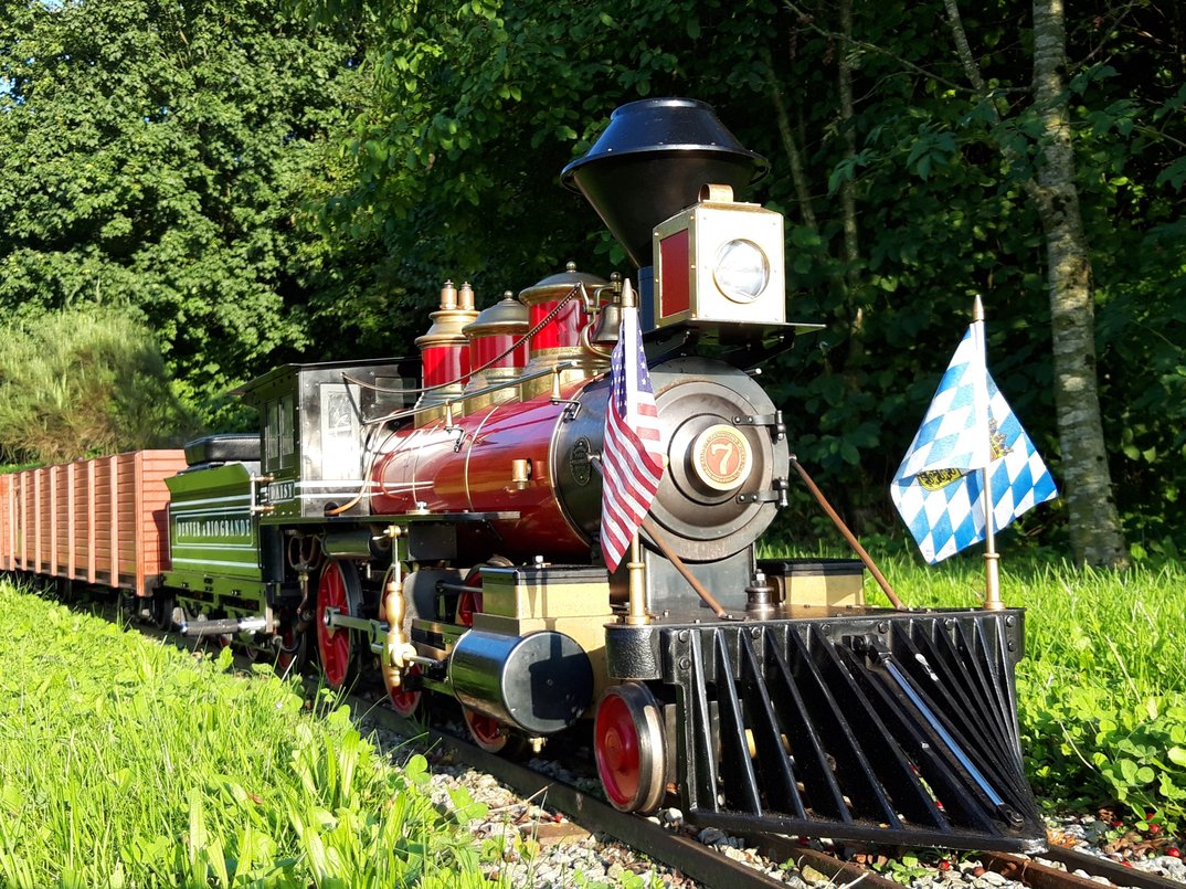 084313_cc89af1db1273895bd310fe28c97a3ec152f7a1e_dampfeisenbahn-florian-aigner-05.webp