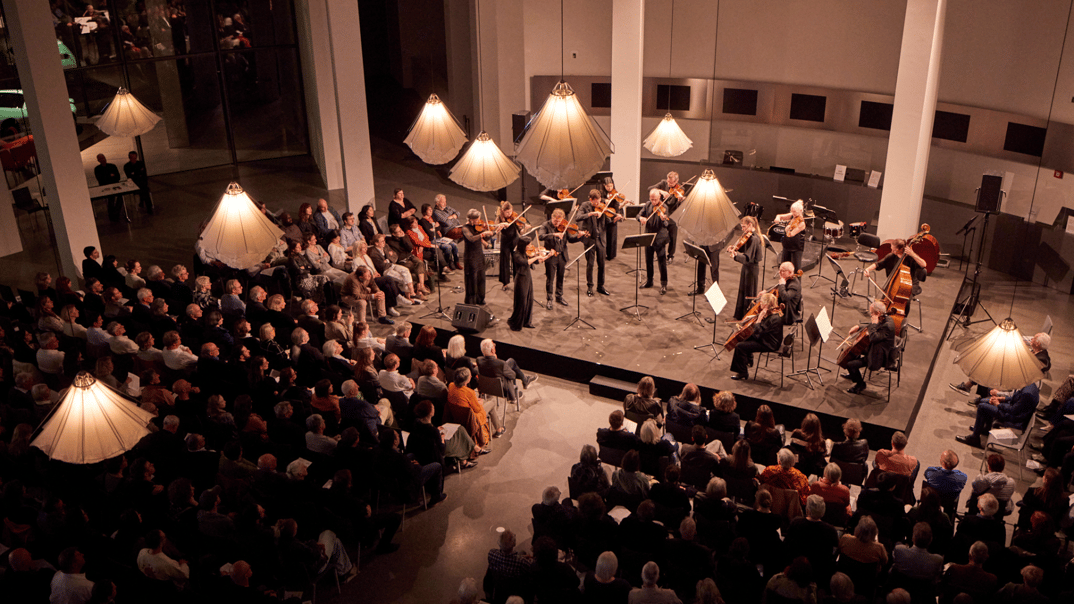 125054_3e2803497298902ab9728058e2e68b8ed9740f45_mko-nachtmusik-der-moderne-c-florian-ganslmeier-in.webp