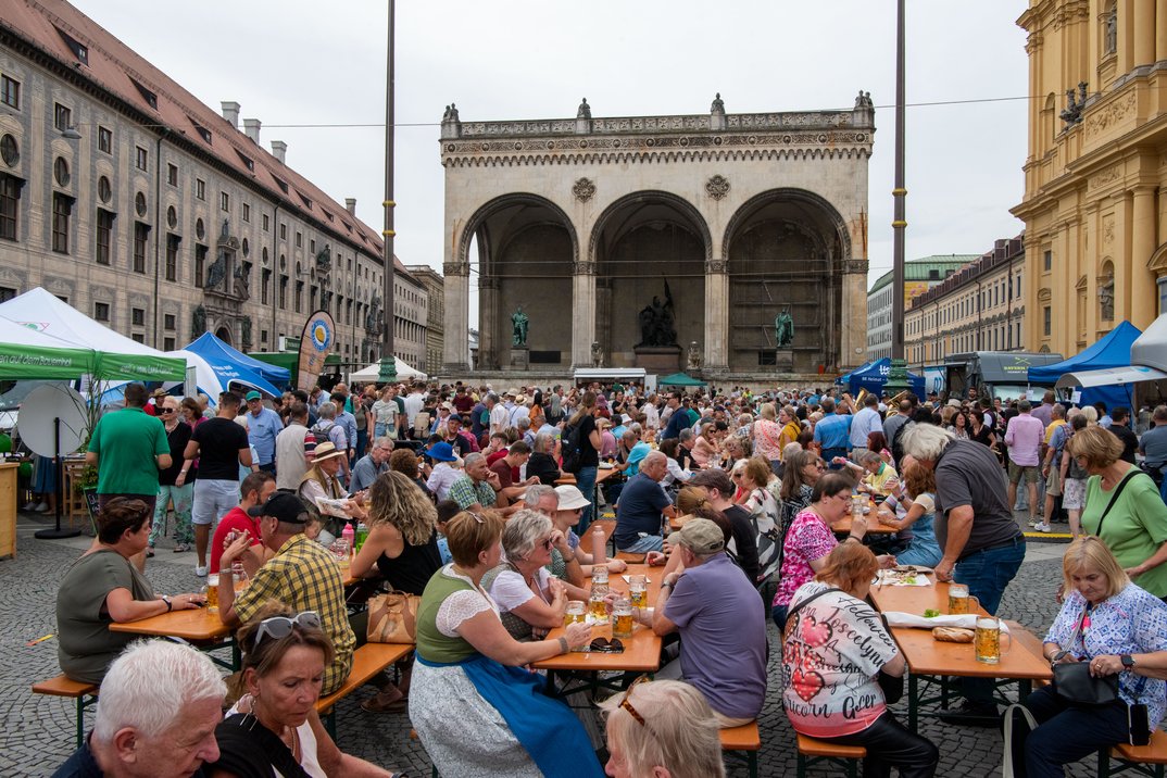 012316_8e451b6b2407e2c8a5d5a3577ffffbde2be5224c_bauernmarktmeile-c-bbv-4.webp