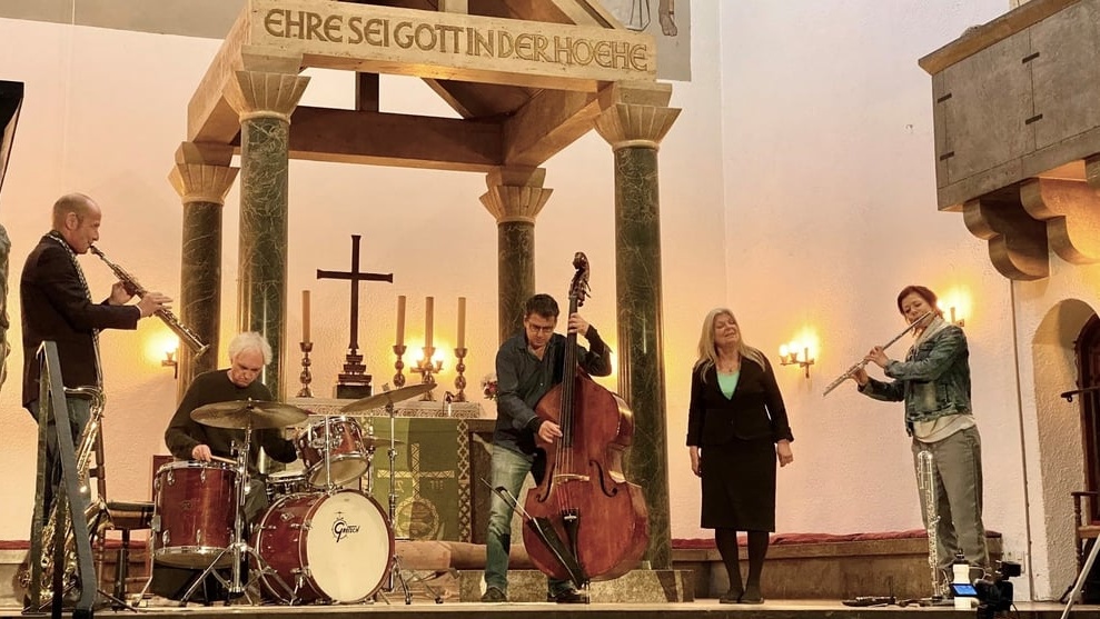 070511_787cfc6c0efc73859f61df43b641fd4bec96d24f_wunderkammermusik-live-in-der-kirche.webp